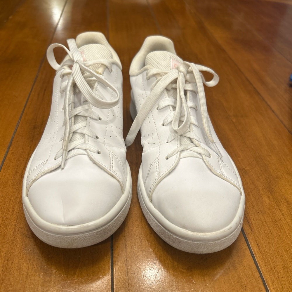 Adidas Women’s Advantage Base EE5710 White Leather Sneakers Size 7